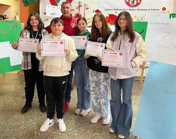 Cinci elevi ai Scolii Profesionale din Tarlisua au reprezentat Romania in Italia